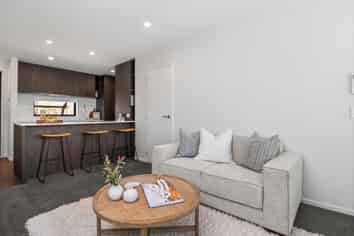 12/321 Lincoln Road, Addington