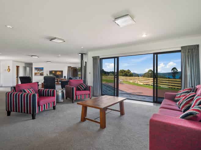 4 Atkins Lane, HAMURANA