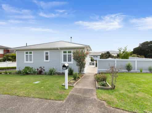 30A Taylor Road, Mangere Bridge