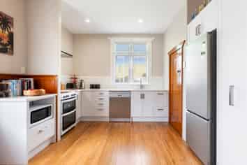 30A Taylor Road, Mangere Bridge