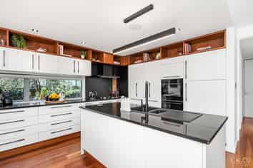 11 Parkwood Grove, Trentham