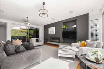 11 Parkwood Grove, Trentham