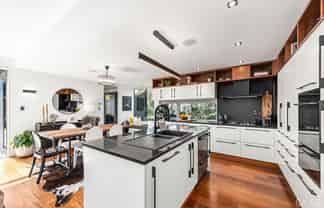 11 Parkwood Grove, Trentham