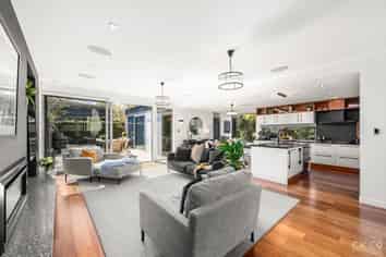 11 Parkwood Grove, Trentham