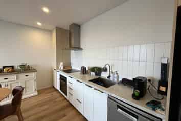 101/4 Rauroa Lane, Hobsonville