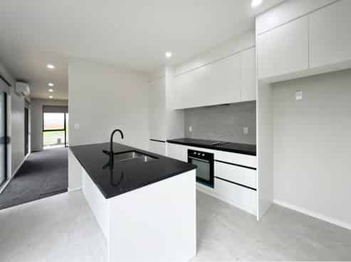 16 Yellow Pear Lane, Karaka