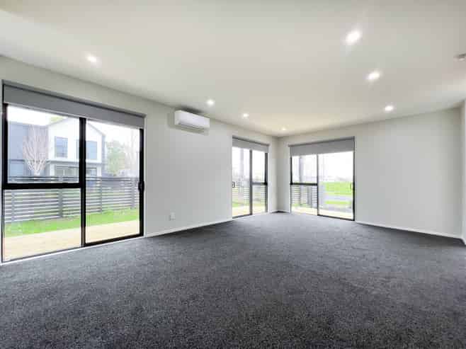 16 Yellow Pear Lane, Karaka