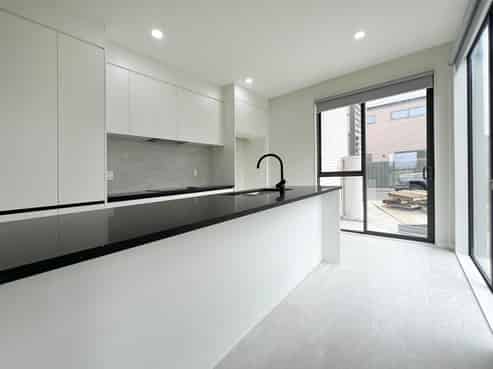 16 Yellow Pear Lane, Karaka