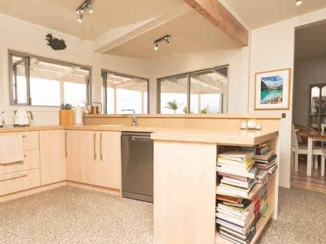 11A Mizpah Road, Waiake