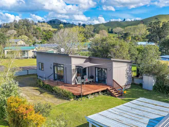 30 Marlin Place, Whiritoa