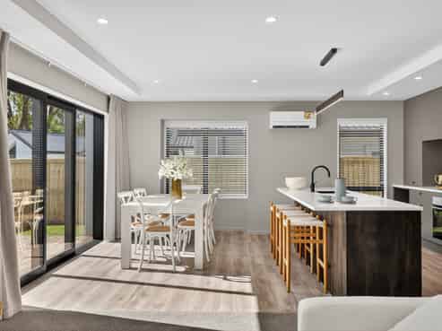 68 Banks Avenue, Shirley