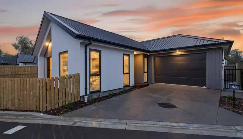 68 Banks Avenue, Shirley