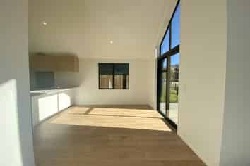 3  Hadley Place , Cromwell