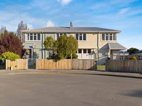 10 Dix Crescent, Riversdale