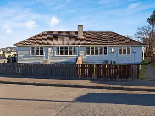 6 Dix Crescent, Riversdale