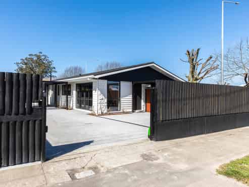 2 Cutts Road, Russley