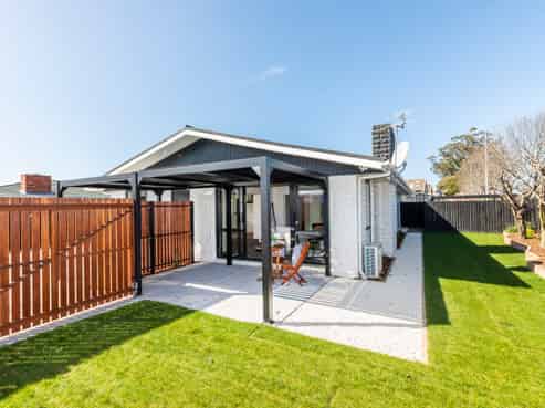 2 Cutts Road, Russley