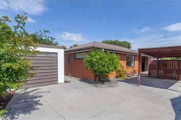 2/25 Wainoni Road, Avondale