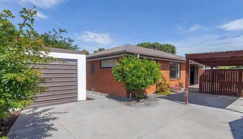 2/25 Wainoni Road, Avondale
