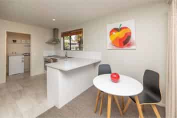 2/25 Wainoni Road, Avondale