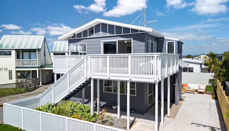 96 Karewa Parade, Papamoa