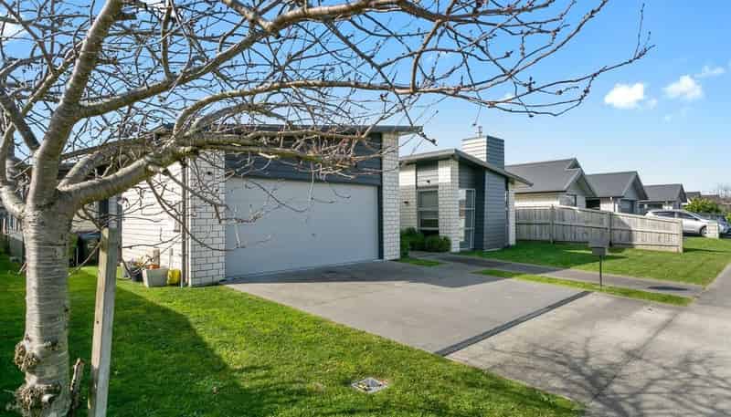 30 Tulip Drive, Cambridge