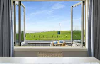 38 Kon Tiki Road, Whiritoa