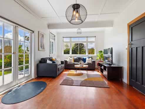 121 North Manakau Road, Manakau