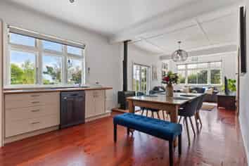 121 North Manakau Road, Manakau