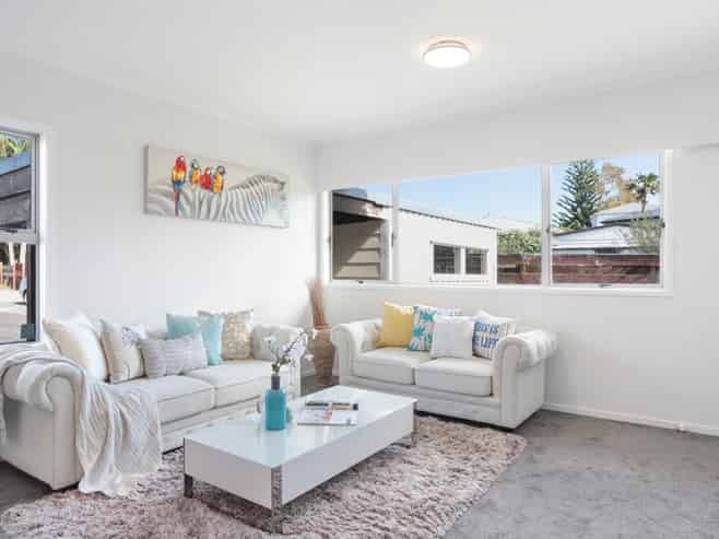 3/11a Bayside Avenue, Te Atatu Peninsula