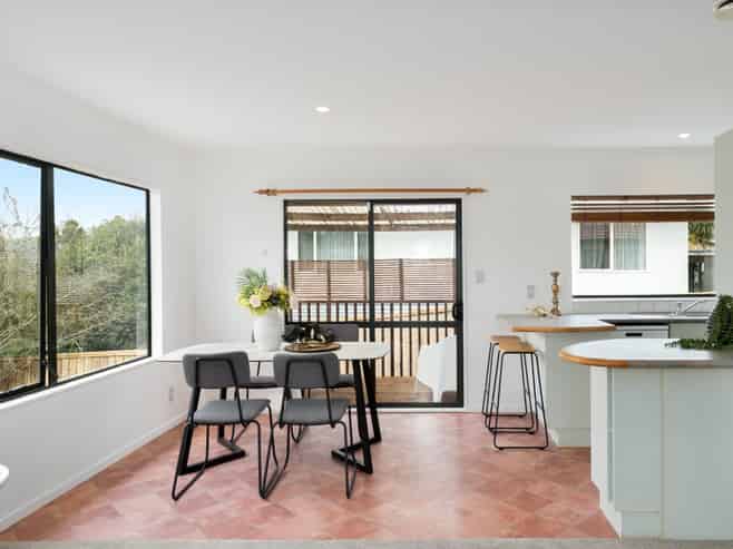 13B Universal Drive, Henderson