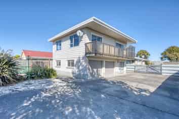 214C Gibson Quay, Hokitika