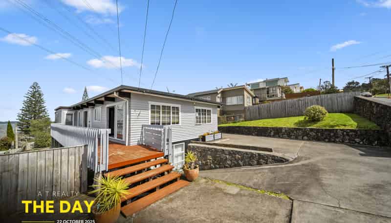 17 Hoskins Avenue, Hillsborough
