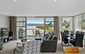 11/2 Lowell Place, Waipahihi