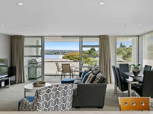 11/2 Lowell Place, Waipahihi