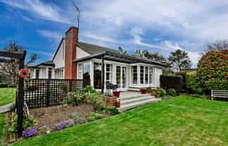 66 Park Street, Gladstone