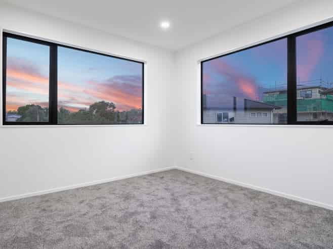 8/40 St Leonards Road, Kelston