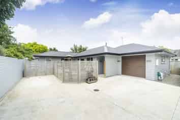 528A Featherston Street, Roslyn