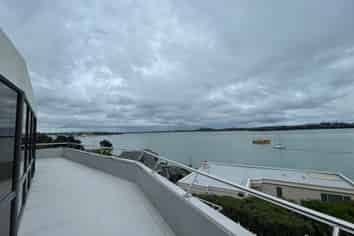 7 Bucklands Beach Road, Bucklands Beach