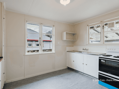 8 and 8a Sare Crescent, Fairfield