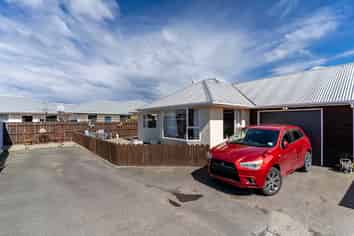 4/217 Oxford Street, South Dunedin