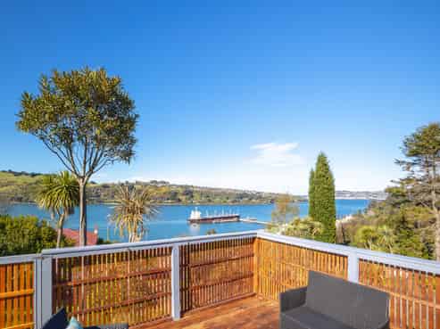 12 Hinau Street, Ravensbourne