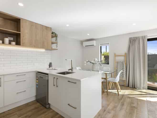 2/16 Mountfort Street, Spreydon