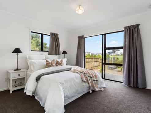 36 Frangipani Avenue, Manurewa