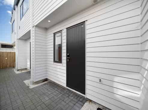 13C Everitt Road, Otara