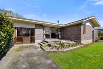 13 Aratapu Street, Waitara