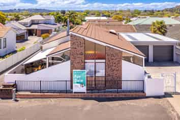 6 Campbell Street, Whanganui Central