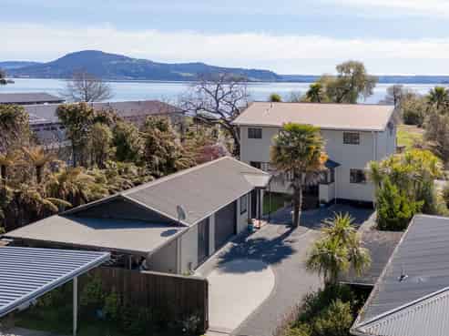 10A Cooper Avenue, Holdens Bay