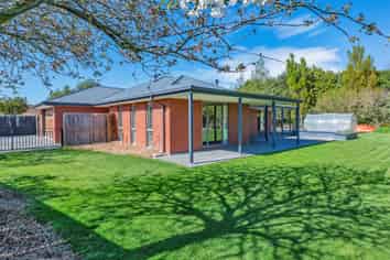 4 Perrin Place, DARFIELD