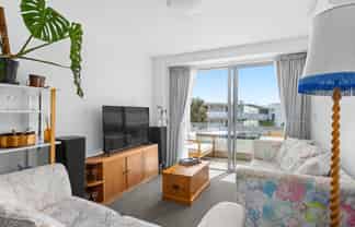 115/17 Link Crescent, Stanmore Bay